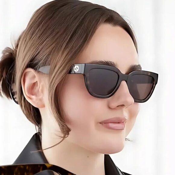 Gucci GG1578S 004 Sunglasses Violet Cat Eye Frame, Blue Lenses - Picture 6 of 11